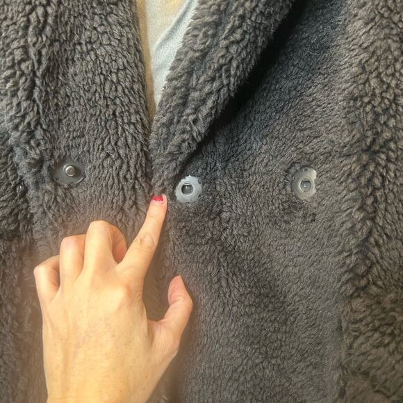 UGG Alesandra Faux Fur Wrap Coat Black Pockets Tie Waist Long Trench L / XL NWT - Picture 4 of 10